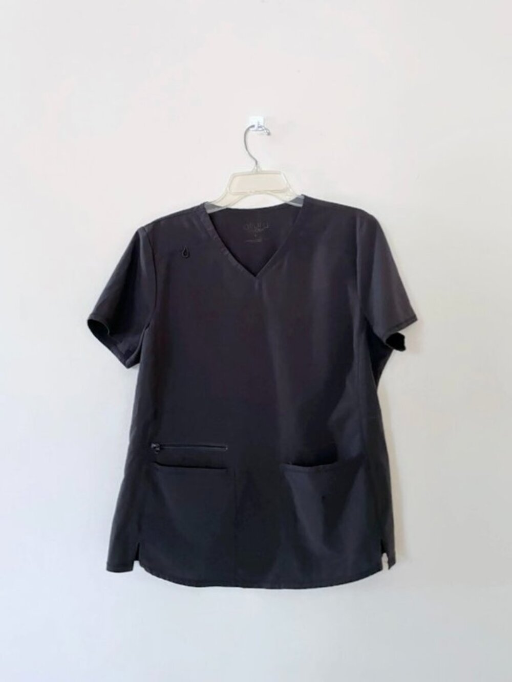 allura Scrub Top, V neck scrub top with pockets